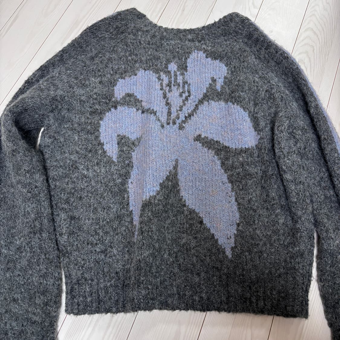 파르티멘토 우먼 릴리 부클 니트 스웨터 차콜 상품이미지2