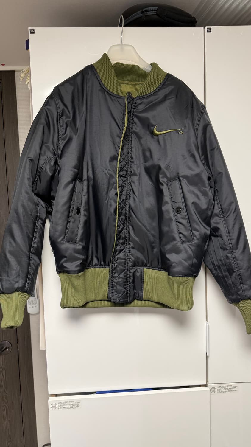 나이키 스우시 리버시블 봄버자켓 상품이미지1
