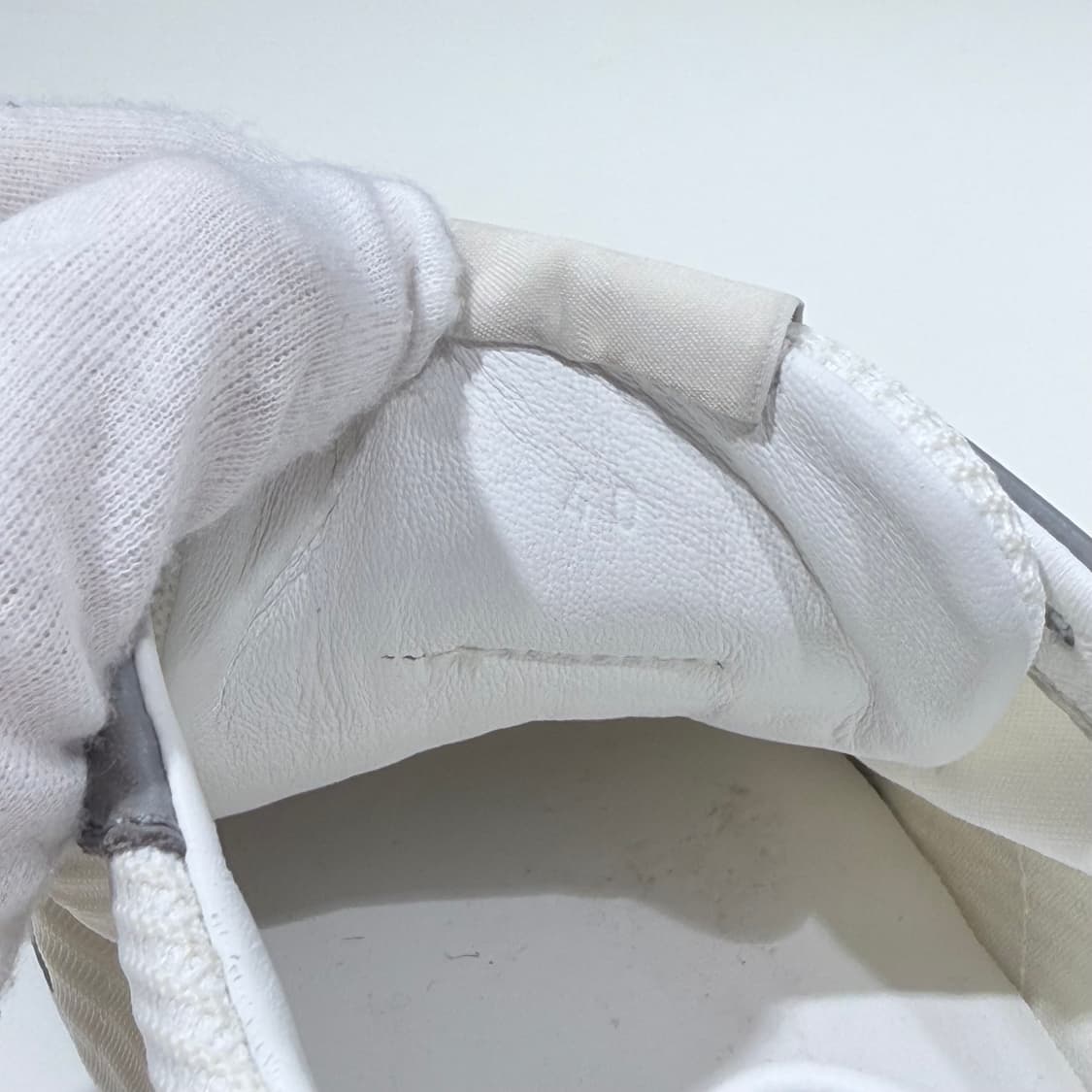 40 / 에르메스 이스케이프 메쉬 카프스킨 누아 스니커즈 상품이미지7