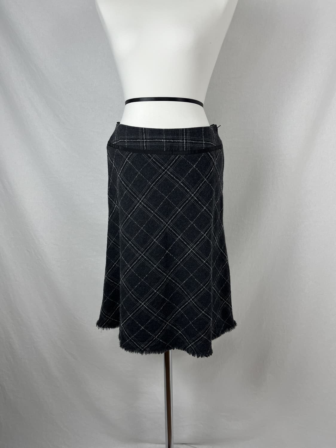 COMME CA ISM 체크패턴 디스디테일 미디스커트  상품이미지2