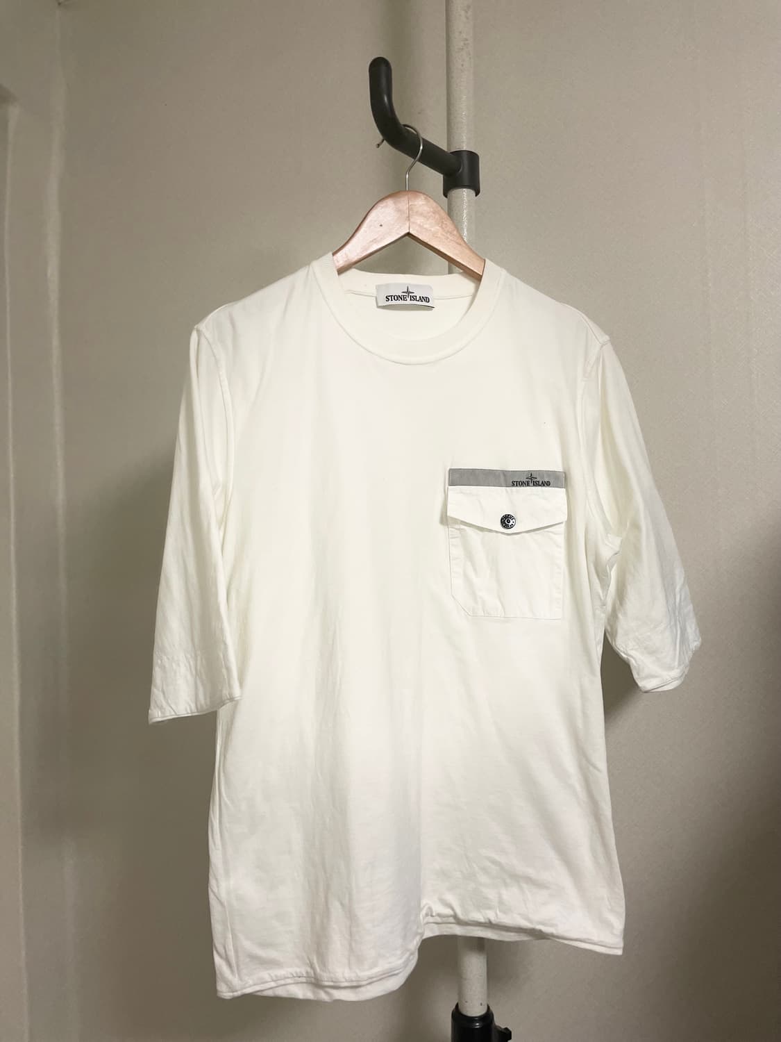 스톤아일랜드 흰반팔 티셔츠 상품이미지1