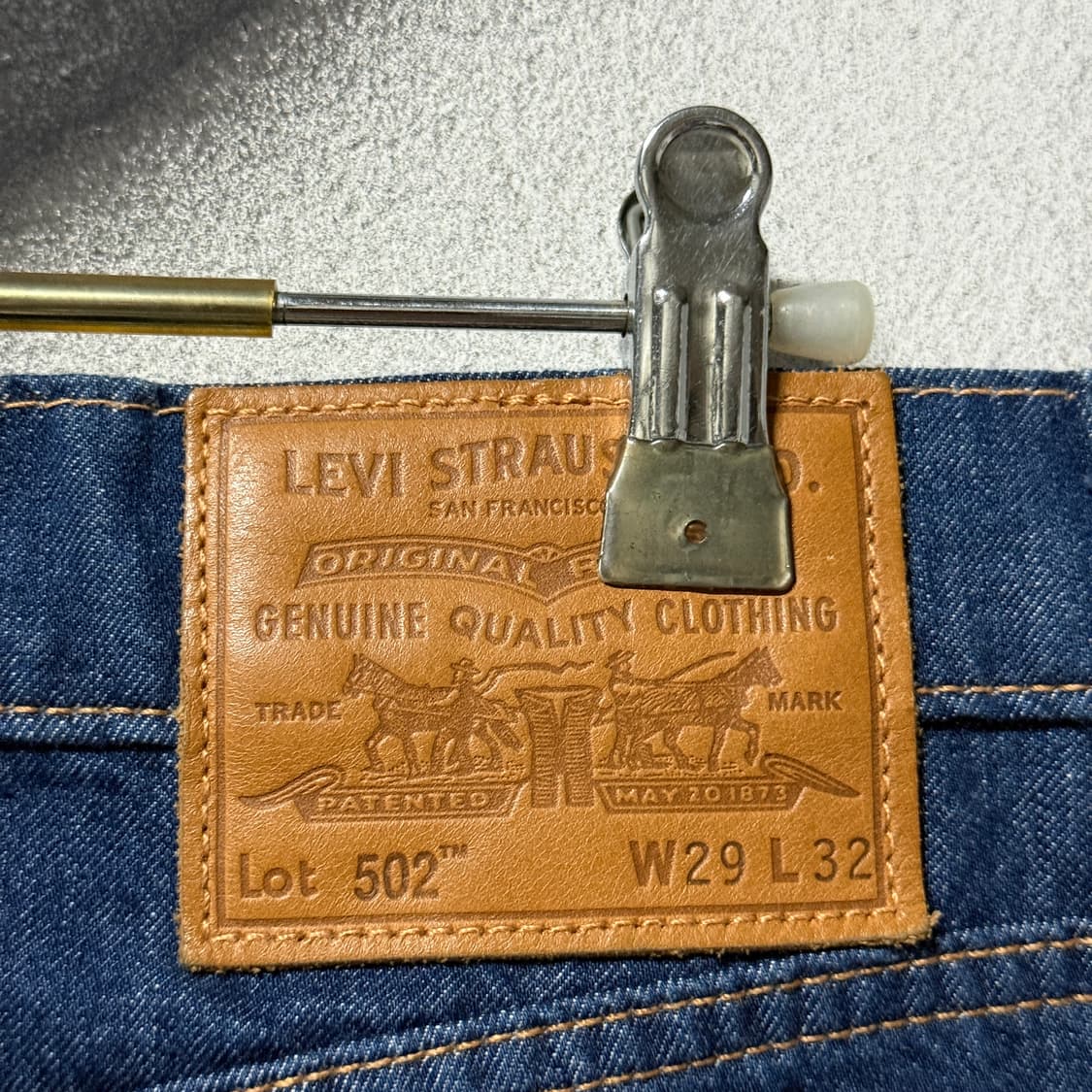 리바이스 오리지널 프리미엄 502 레더탭 데님 팬츠 상품이미지6