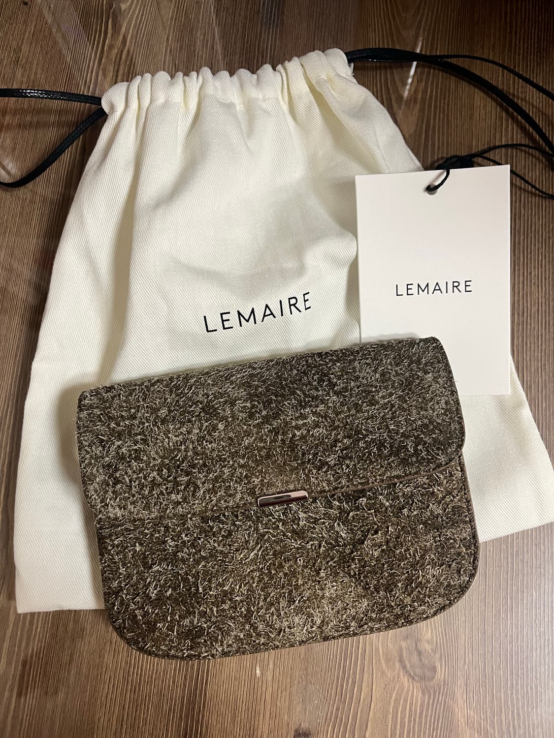 르메르 소프트탭 월렛 벨벳모스 상품이미지1