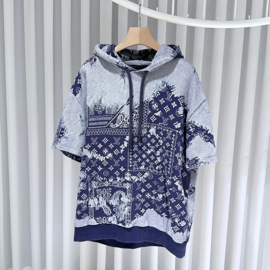 2XL / 루이비통 모노그램 반다나 니트 반팔 후드  상품이미지2