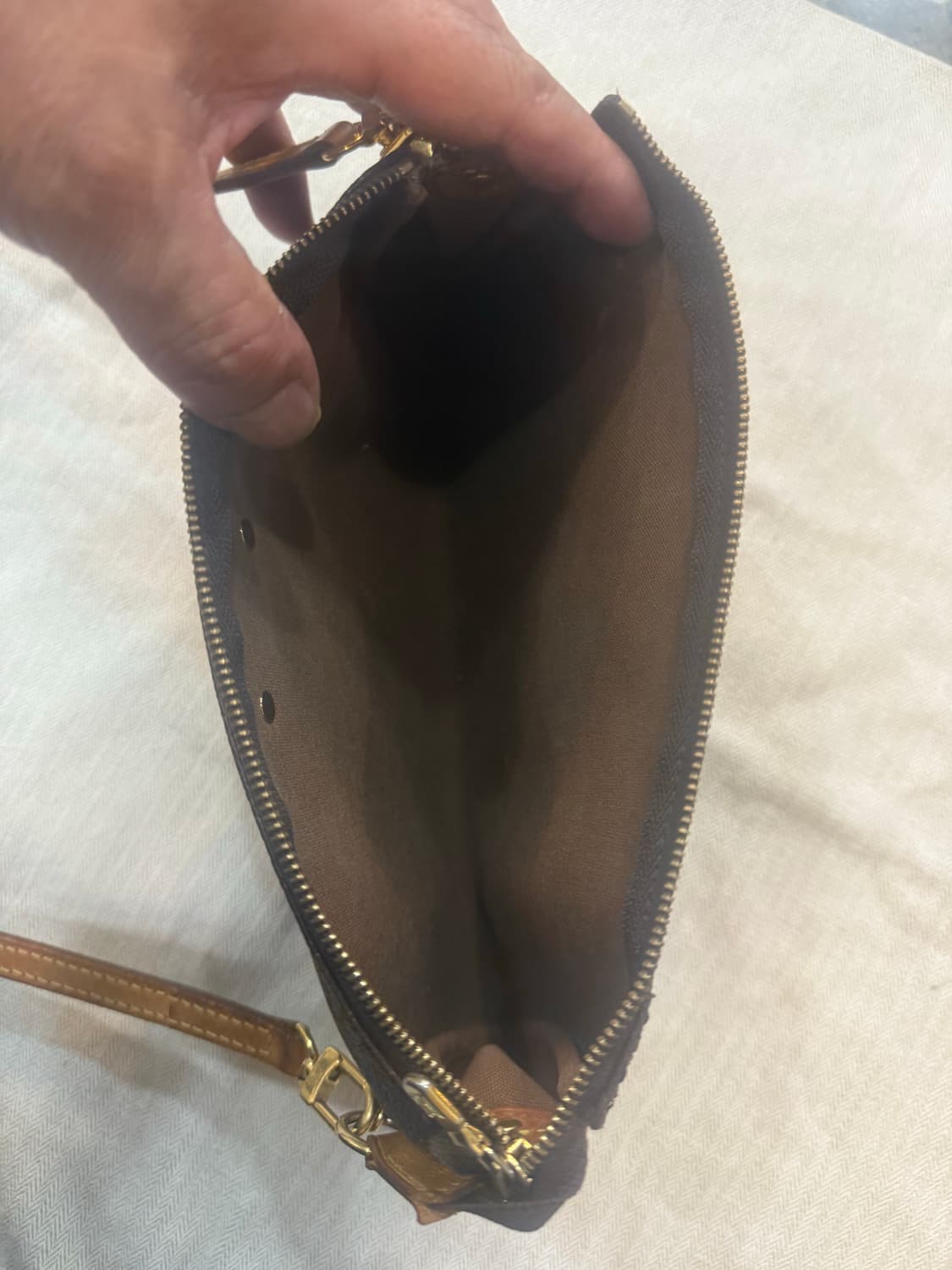 정품 루이비통 에바클러치 2way백 팝니다 상품이미지7