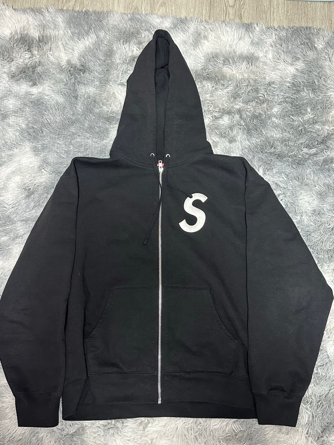 슈프림 S 로고 집업 후드 스웨트셔츠 블랙 - 25FW 상품이미지1