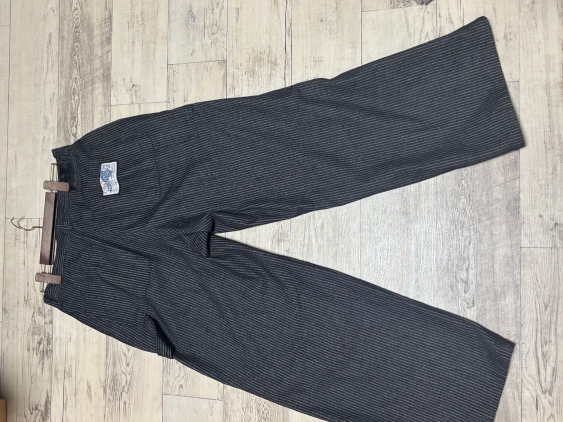 헬름 스트라이프 팬츠 상품이미지4