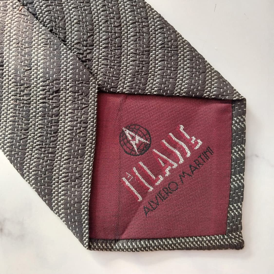 프리마클라쎄 실크 브라운 헤링본 넥타이 10.2cm A+등급 K1302
 상품이미지9