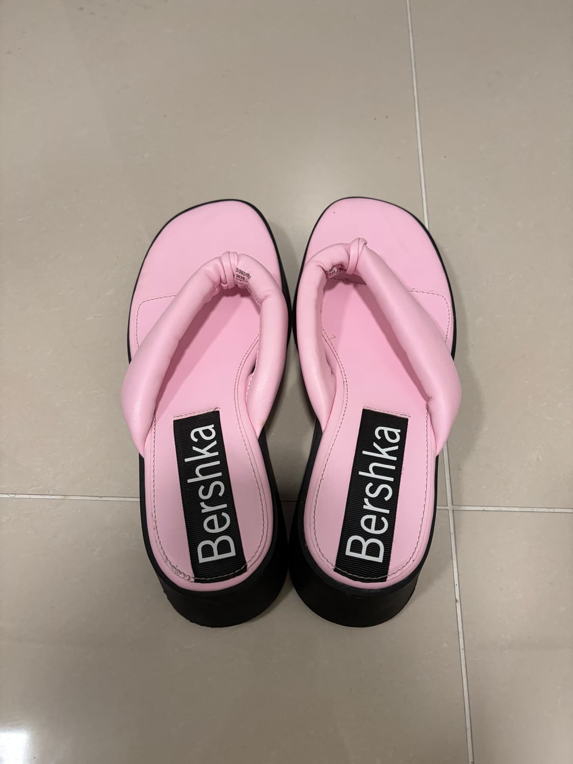 Bershka 핑크 샌들 상품이미지1