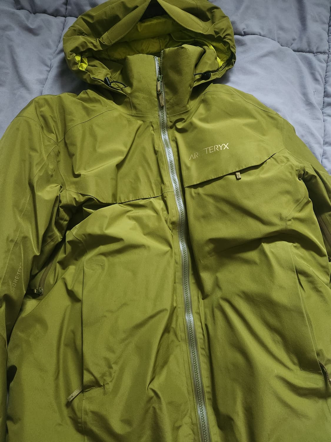 아크테릭스 고어텍스 점퍼패딩 상품이미지1