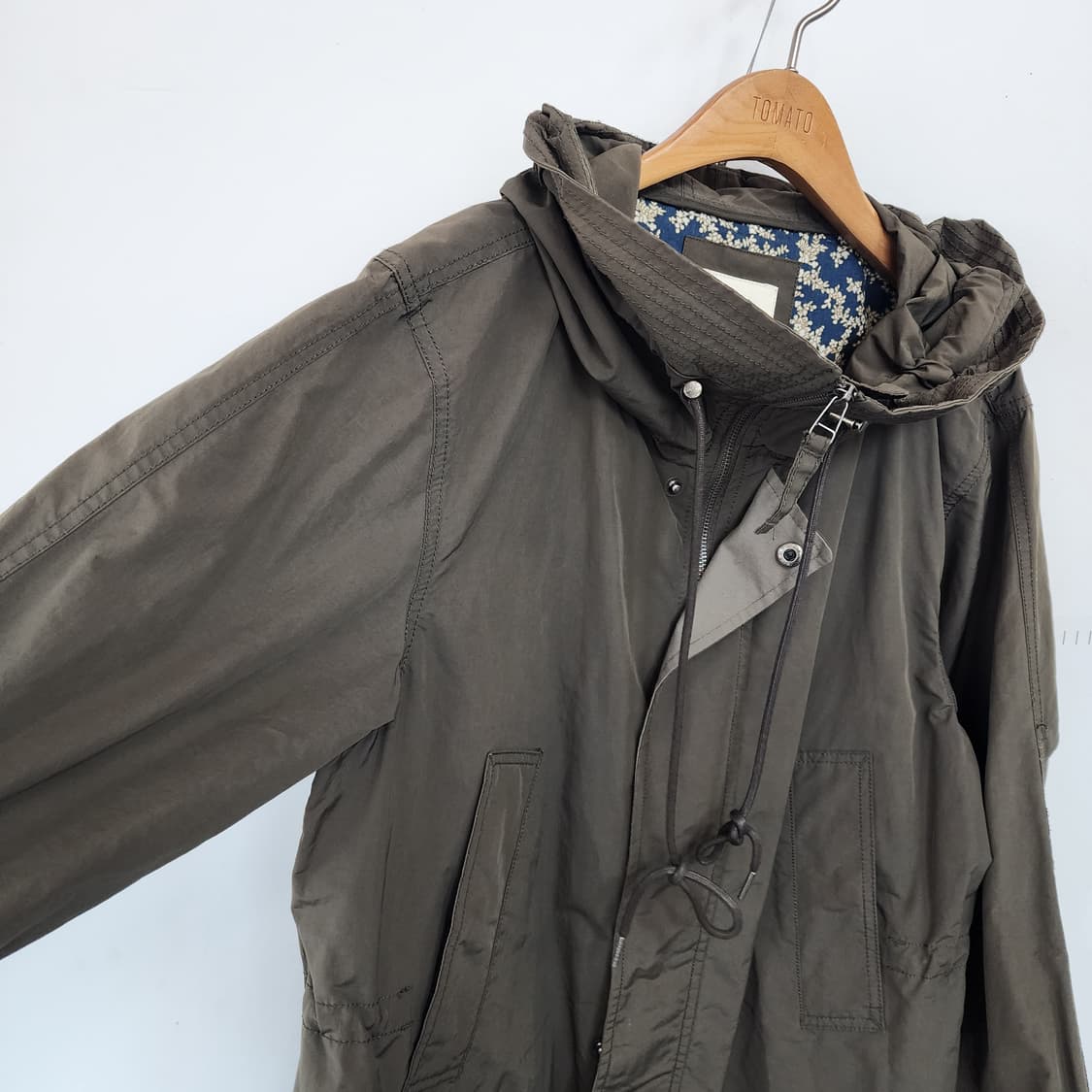 써스데이 아일랜드 브라운 야상 후드 롱 코트 상품이미지3