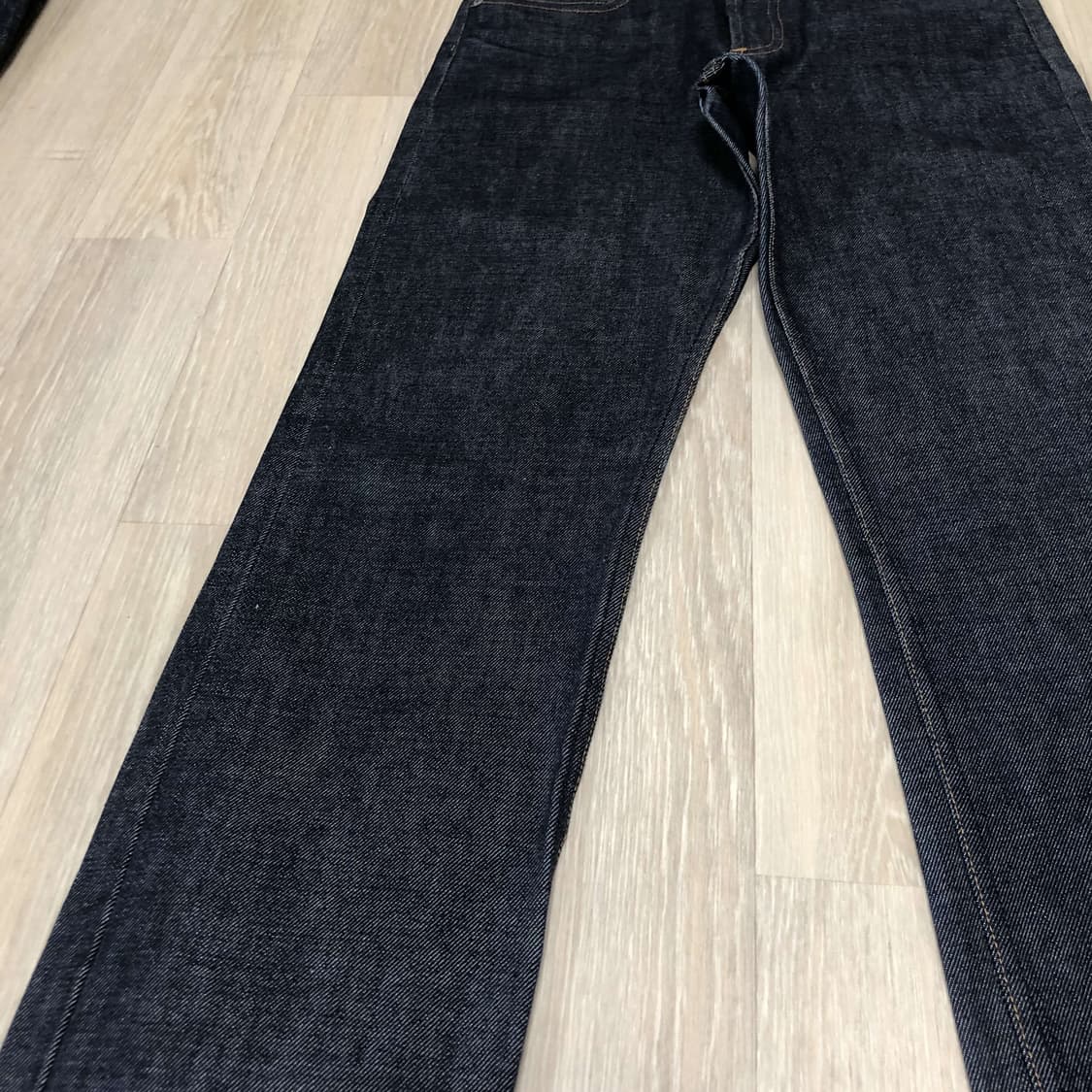 (29) 아페세 A.P.C 뉴스탠 슬림 스트레이트핏 셀비지데님 아페세데님 상품이미지3