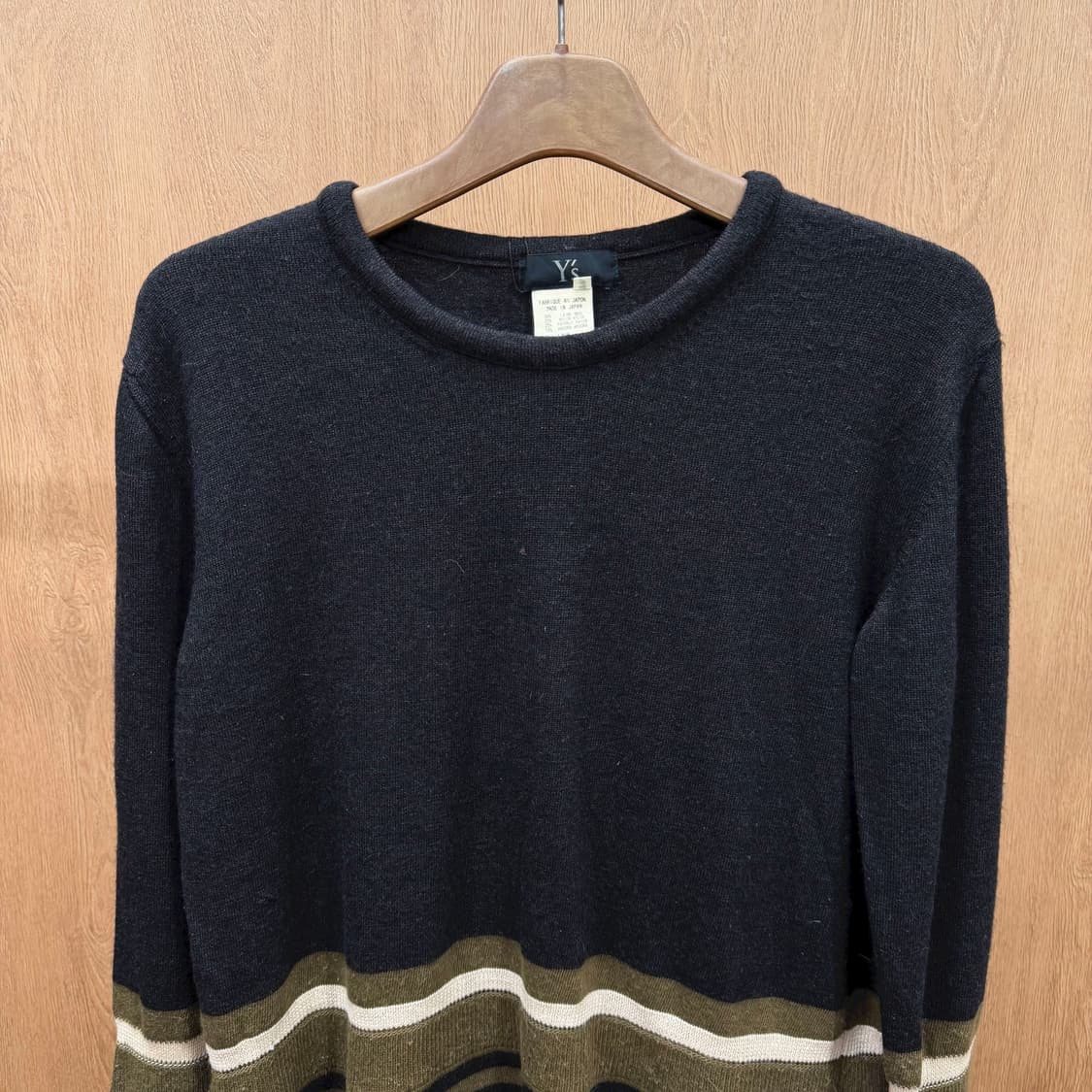 요지 야마모토 울 니트 긴팔 니트 하프 배색 스트라이프 디테일 블랙 상품이미지4