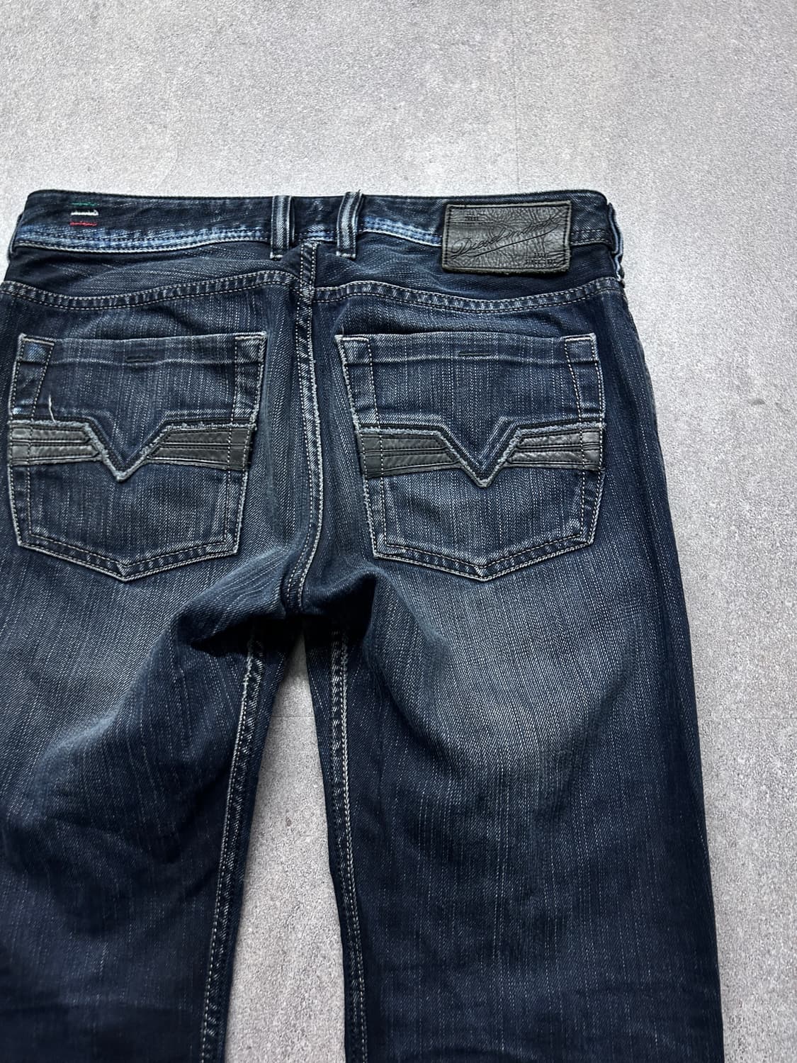 디젤 자티니 슬림 워싱 데님 팬츠 상품이미지8