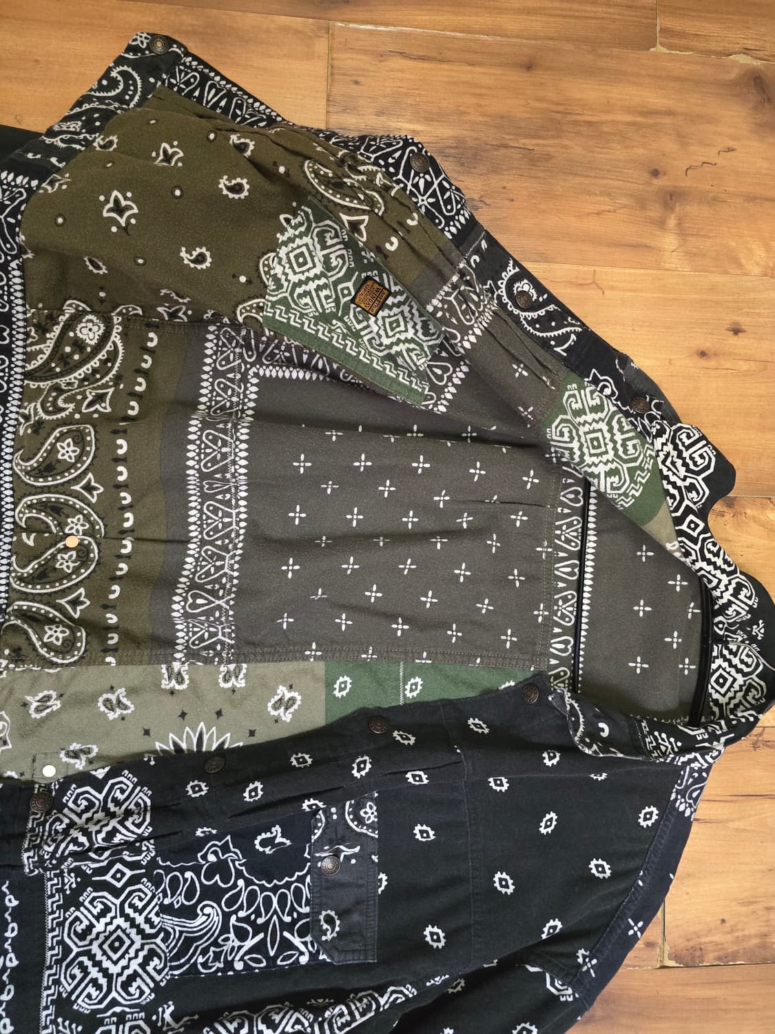 캐피탈 자켓 판매합니다  상품이미지2