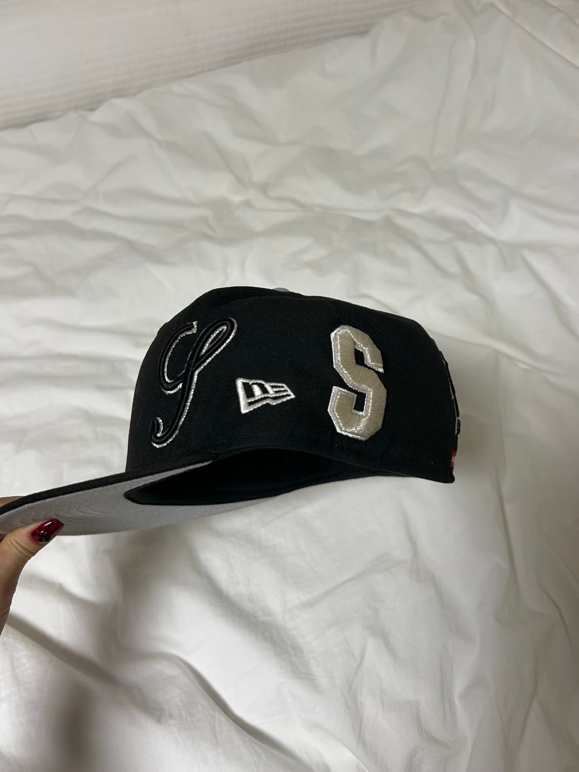 슈프림 멀티 S 로고 뉴에라 블랙 상품이미지3