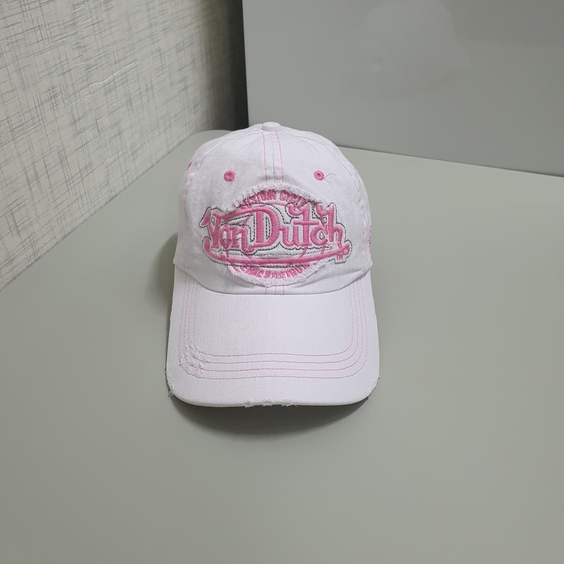 Von Dutch 본더치 빅로고 데미지 빅로고 볼캡 모자 화이트 핑크 상품이미지1