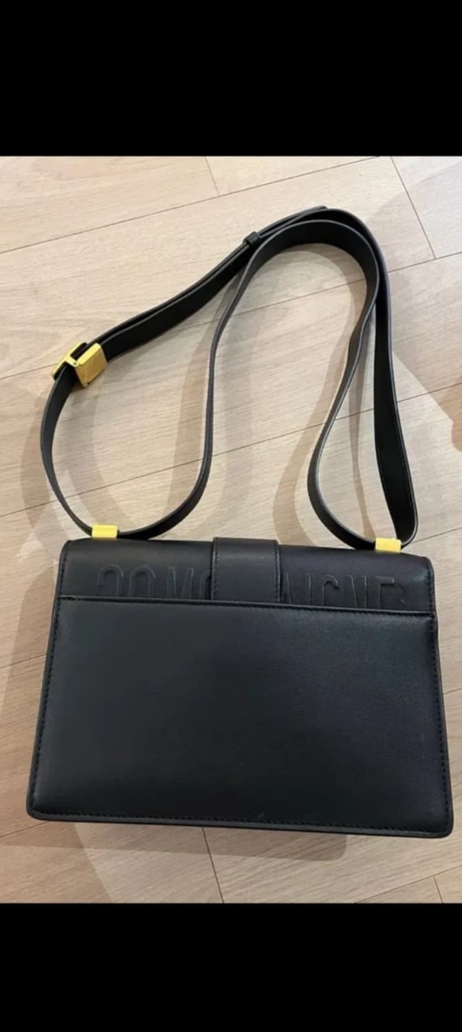 디올 몽테인30 스몰백 블랙 상품이미지4