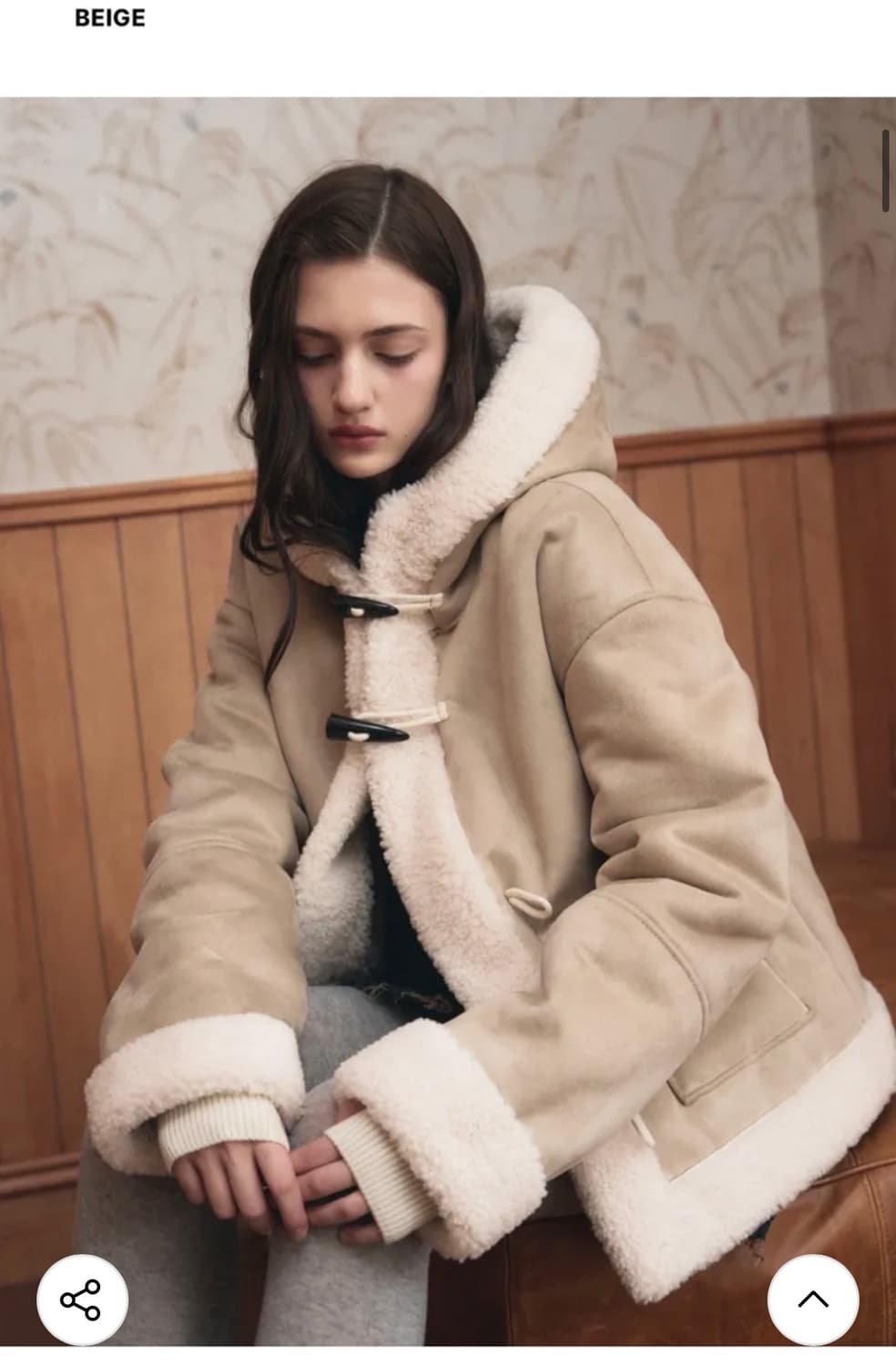 (새상품) 레더리 무스탕 후디 더플 자켓 [BEIGE] 판매 상품이미지4