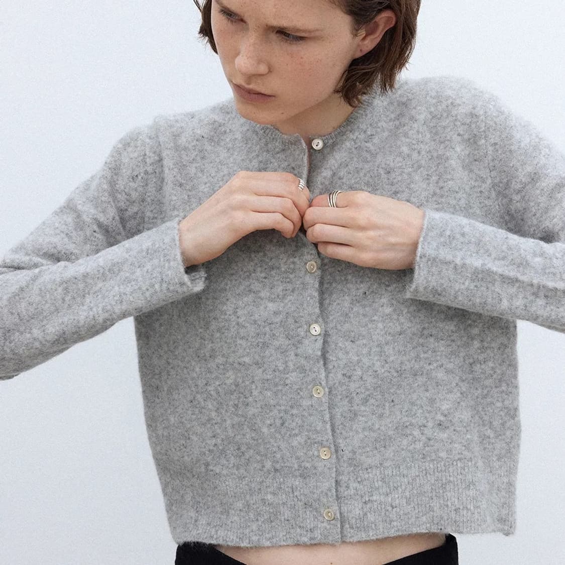 르 오버 클래식 알파카 니트 가디건 상품이미지5