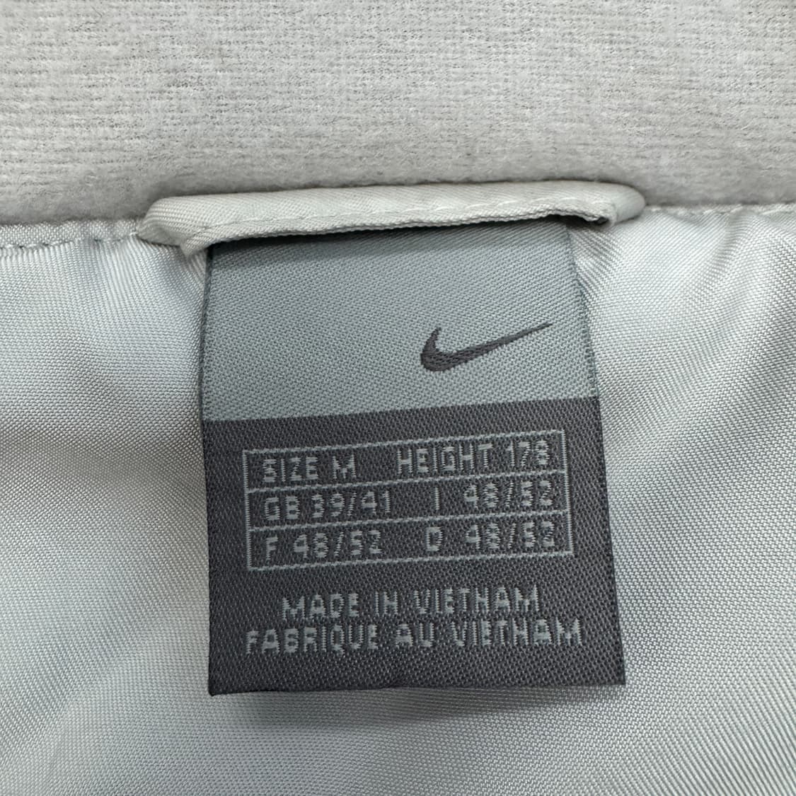 나이키 00s 스우시 올드스쿨 화이트 네이비 배색 점퍼 상품이미지7