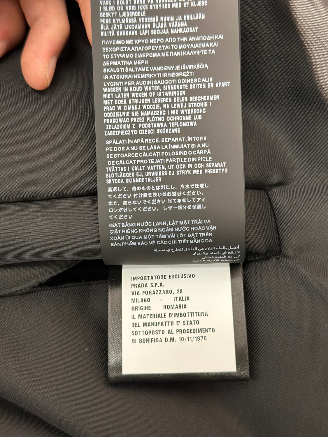 [정품]프라다 리나일론 리버시블 패딩 XL 상품이미지10