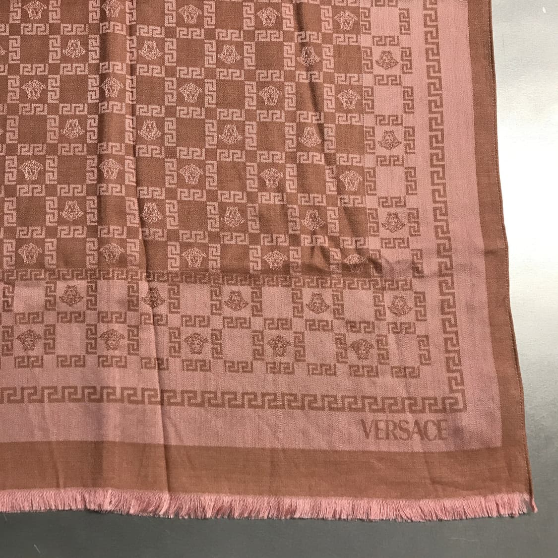 베르사체 실크 스카프 상품이미지4