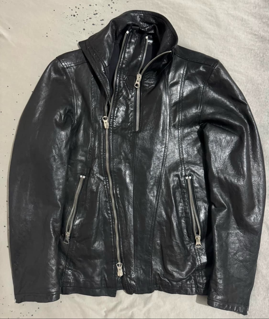 Takeshy Kurosawa 비대칭 더블집업 하이넥 레더 자켓 상품이미지5