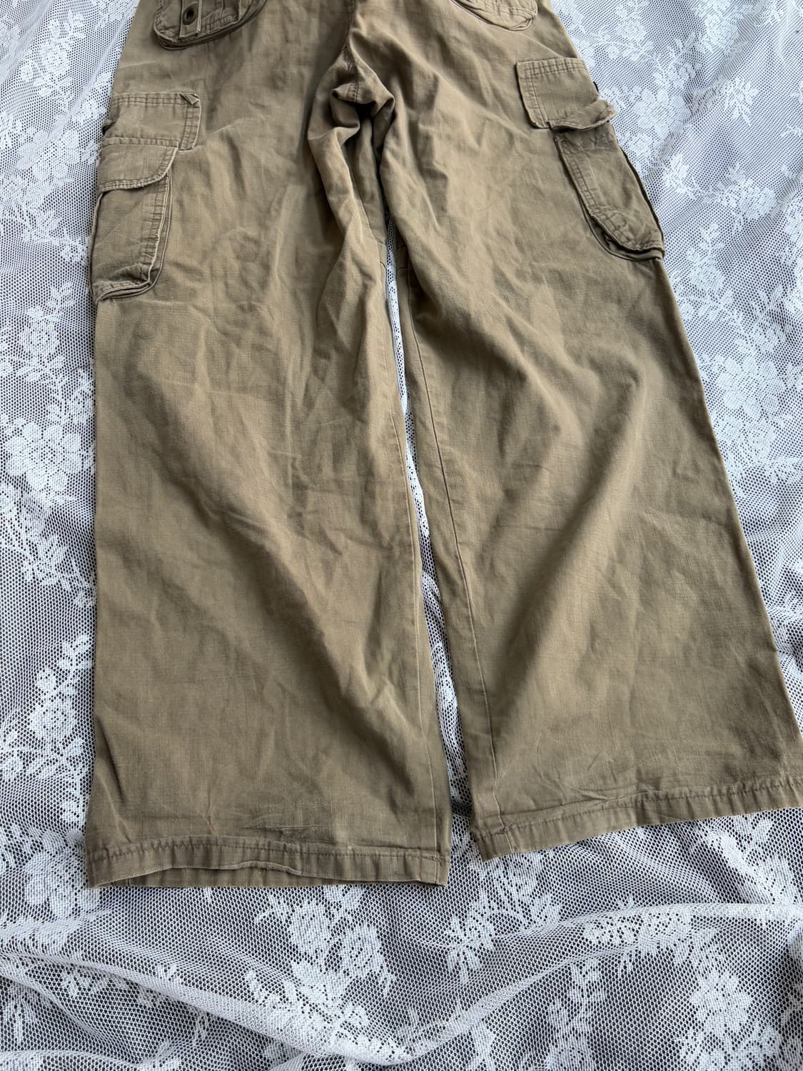 Beige Multi-Pocket Detail Cargo Pants 상품이미지9