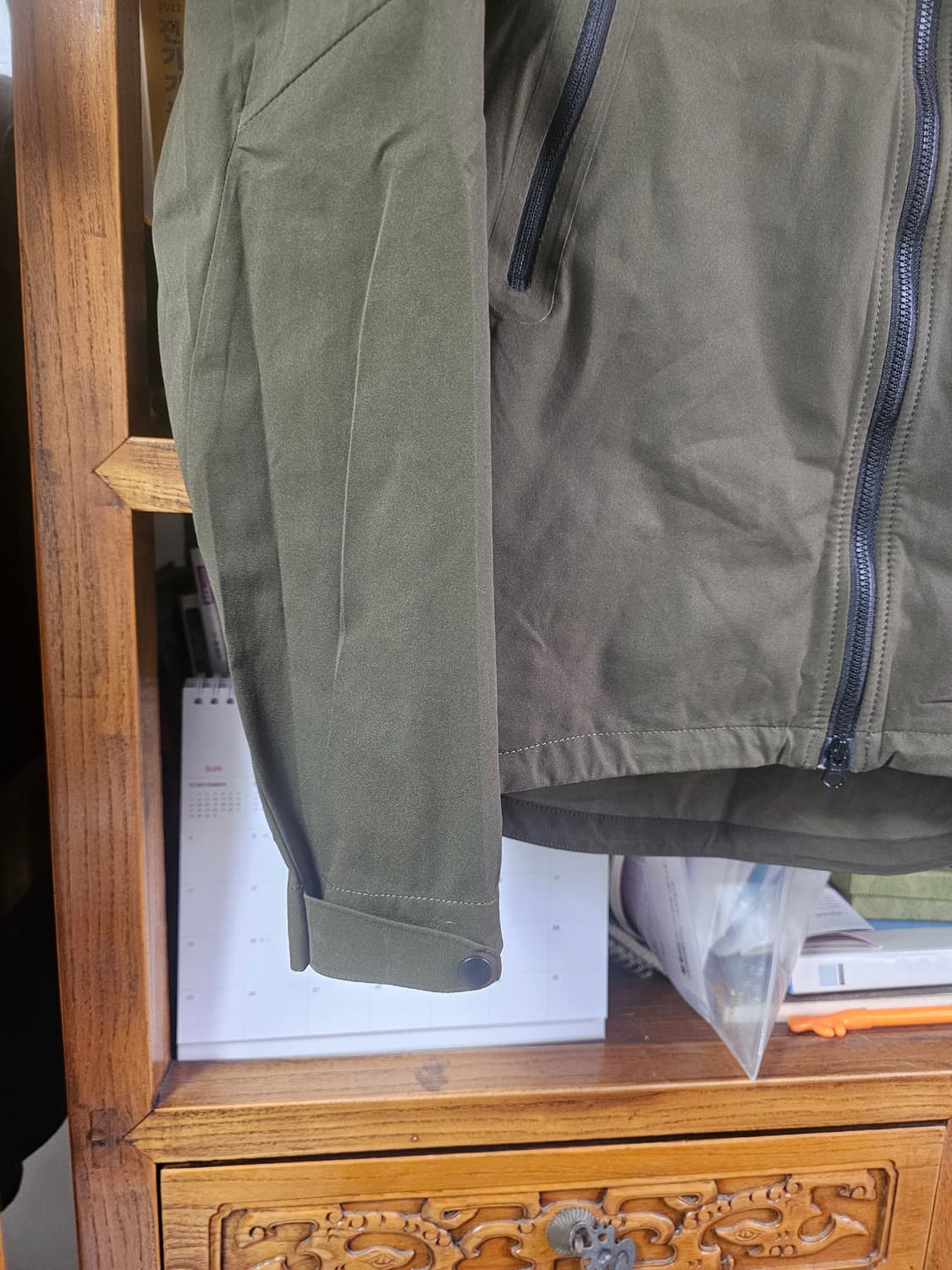 씨피에서 가장 잘나가는 스테디 모델! 프로텍 cp컴퍼니 바람막이 팔아요 상품이미지3