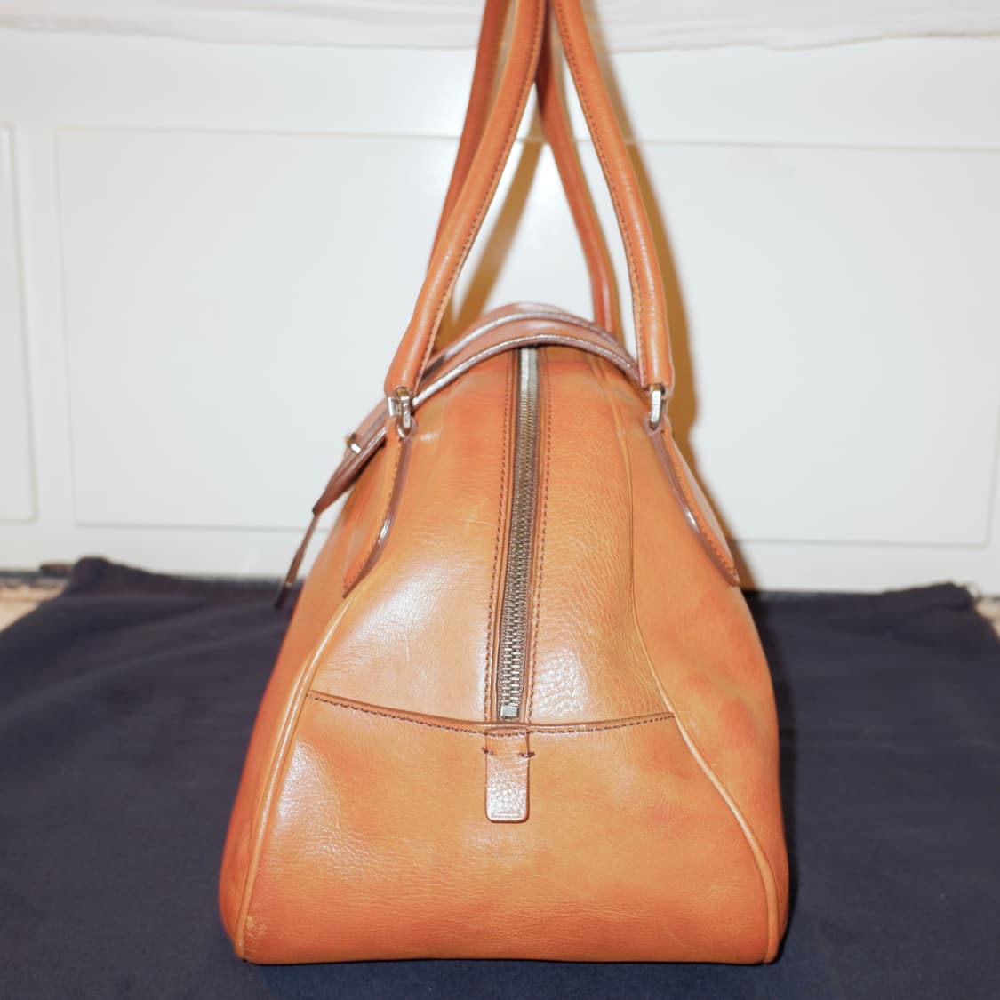 프라다 비텔로 다이노 레더 보울러 토트백 브라운 상품이미지4