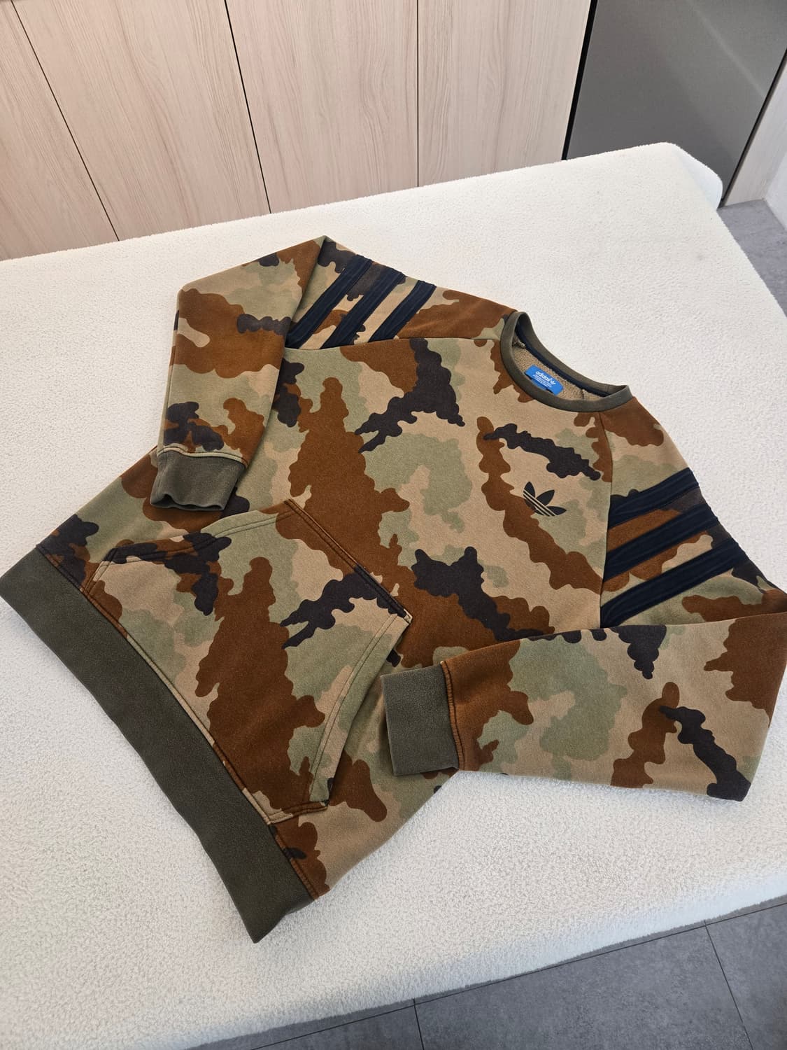 아디다스 카모플라쥬  맨투맨 110 상품이미지1