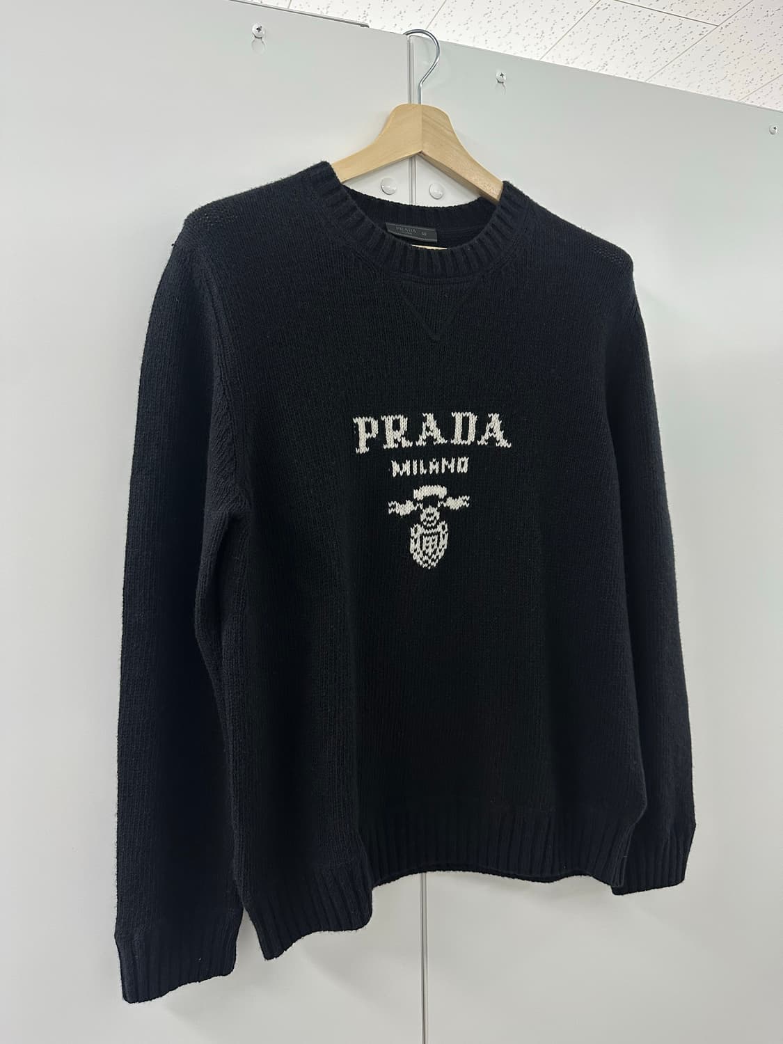 프라다 남성 캐시미어 울 로고 니트 스웨터(블랙, 50/새상품) 상품이미지3