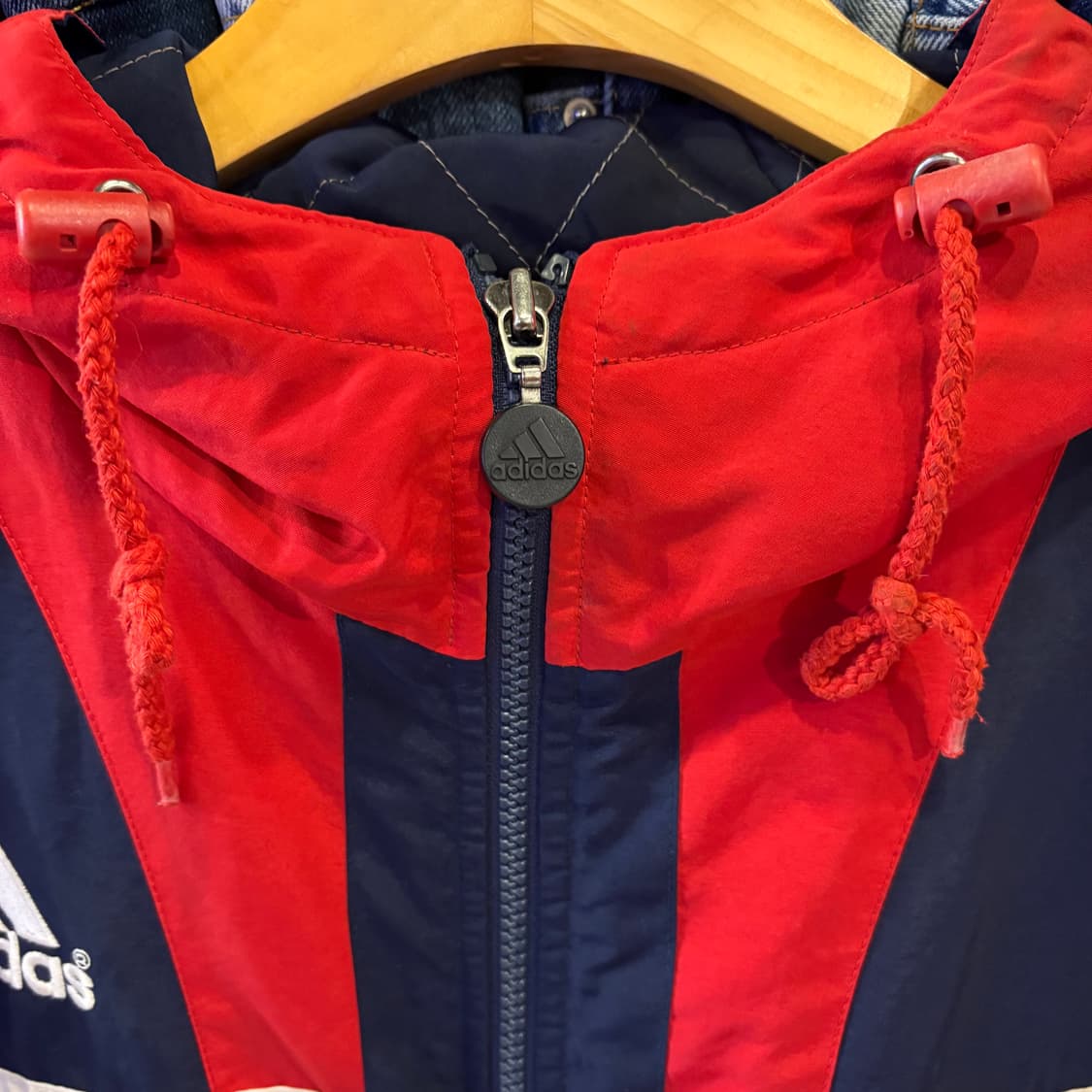 아디다스 올드스쿨 이너퀄팅 후드 배색 자켓 상품이미지4