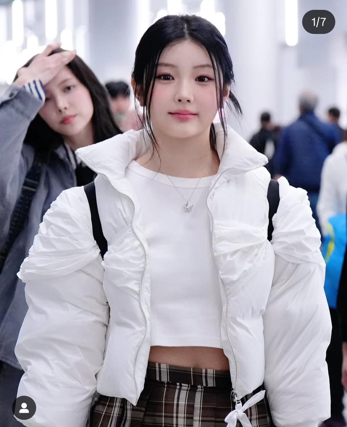 더티스 thetis 리본 푸퍼 아일릿 원희 착용 상품이미지2