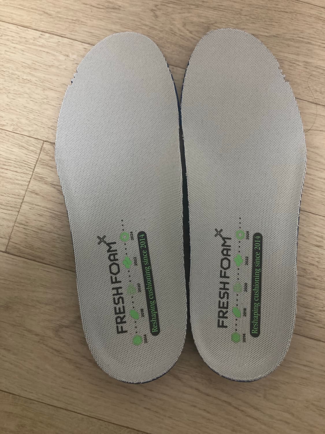 뉴발란스 1080 250(2E)판매 상품이미지8