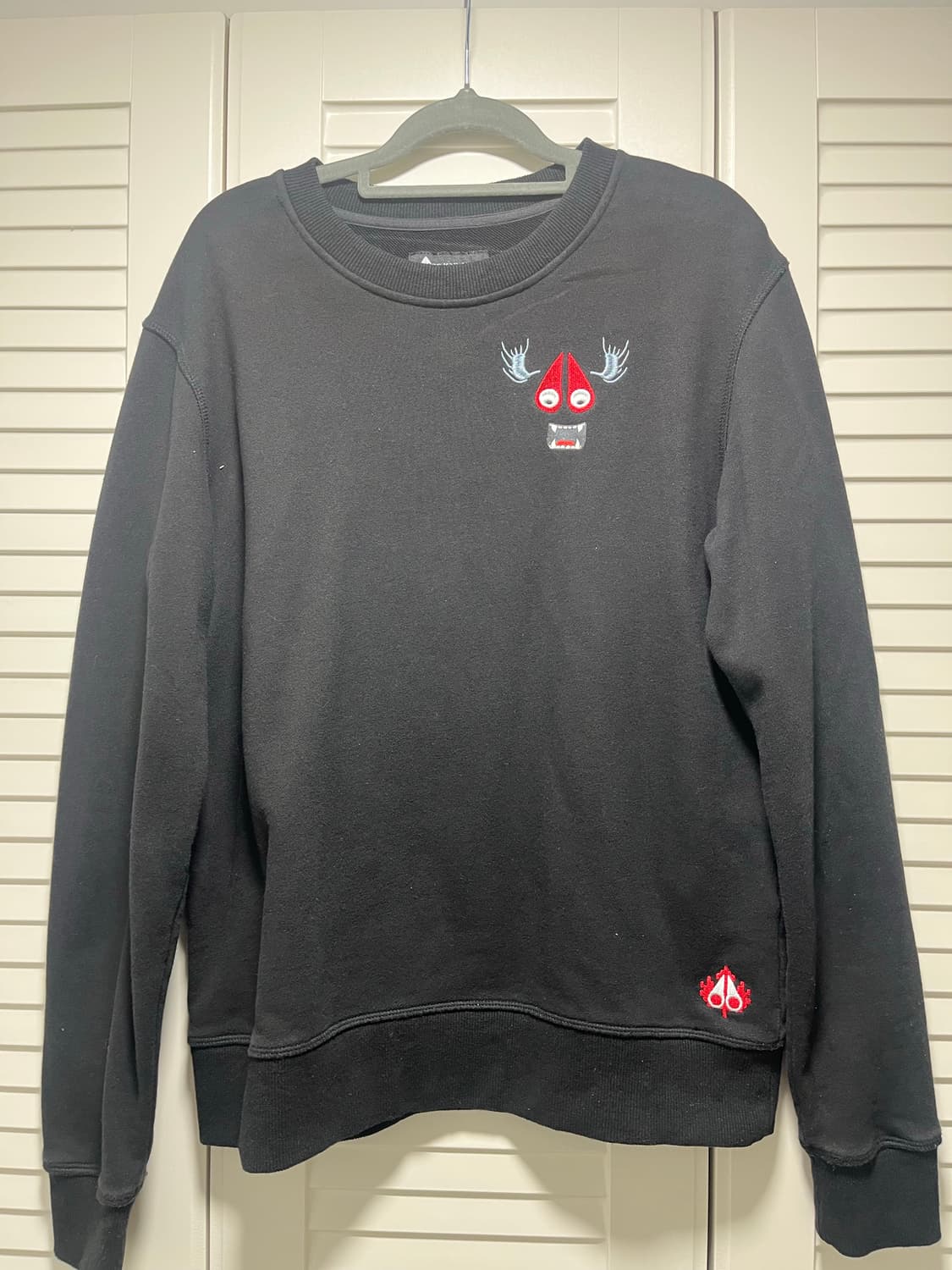 무스너클 스몰악마 맨투맨 상품이미지1