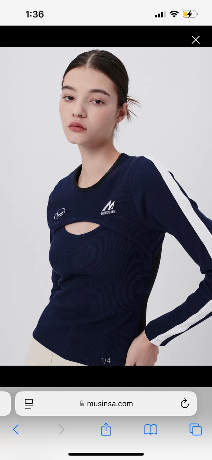 마우솔레움 에스파 지젤착용 컷 아웃 롱슬리브 사커 티셔츠  상품이미지1