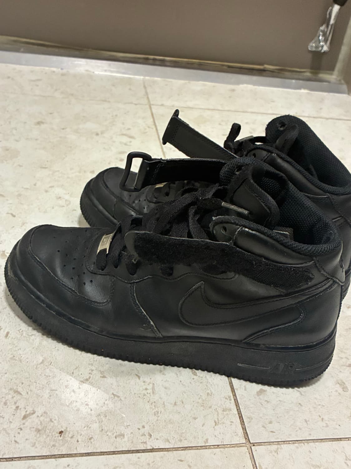 나이키 에어포스 하이 올블랙 250 상품이미지3