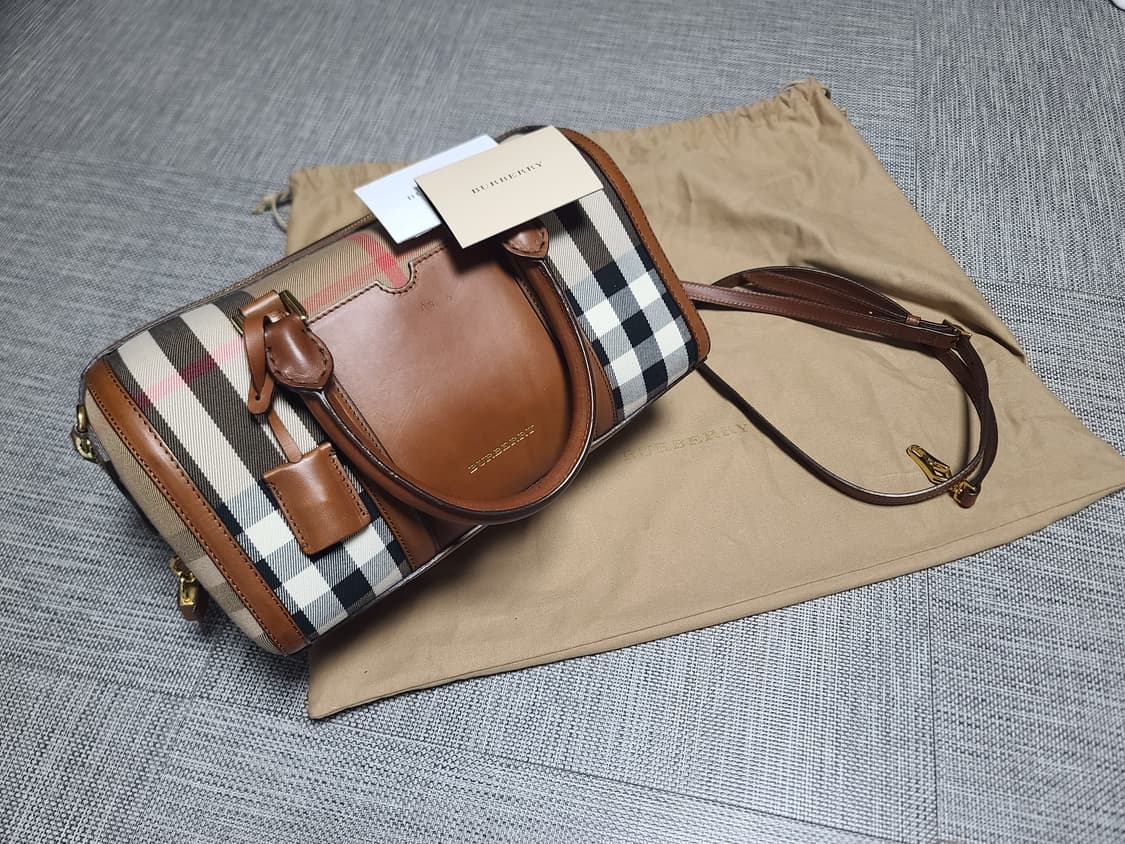 버버리 토트백 볼링백 하우스체크 크로스백 상품이미지1