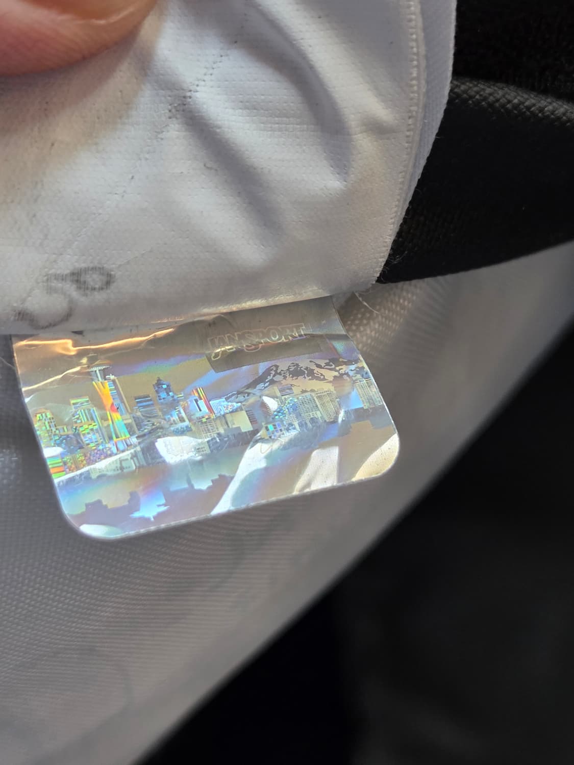 잔스포츠 빅스튜던트 백팩 블랙 색상입니다. 학생분들이나 짐 많으신 분들이 상품이미지9