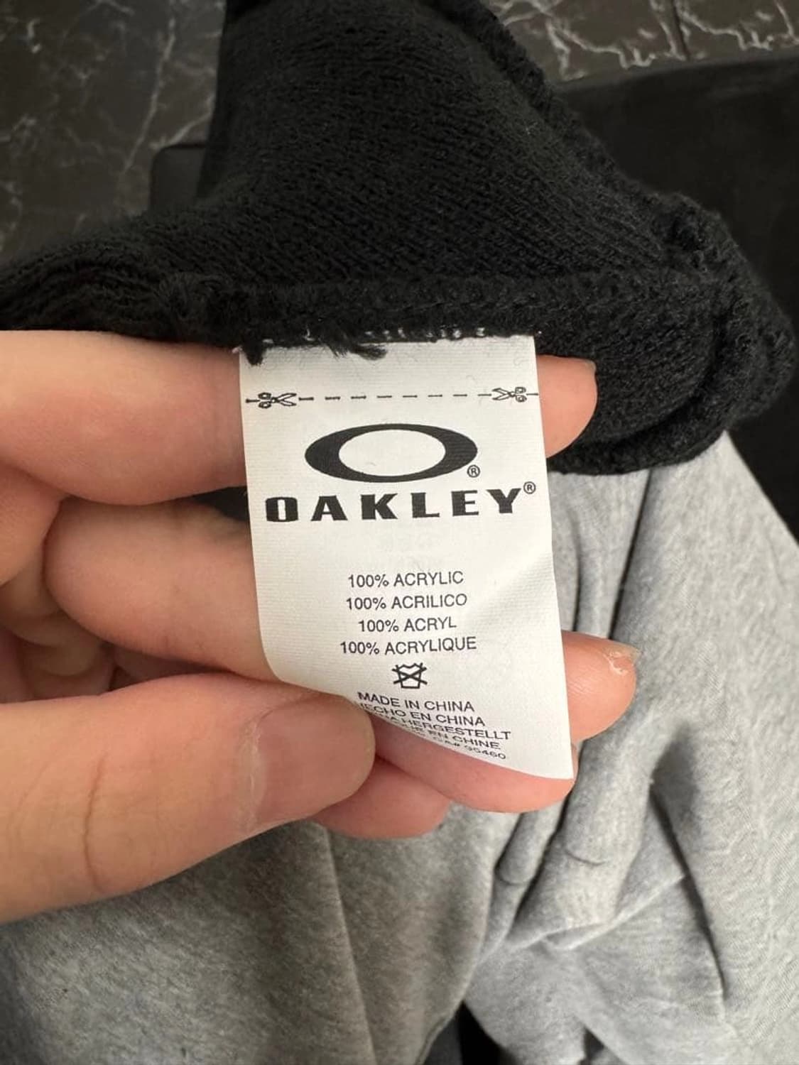 오클리 로고 비니 블랙 상품이미지2