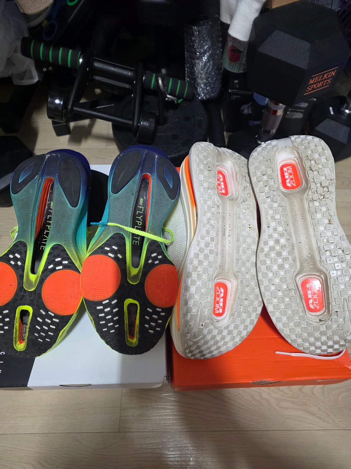 나이키 알파3, 나이키 줌 프리미엄 265 사이즈 판매합니다. 상품이미지2