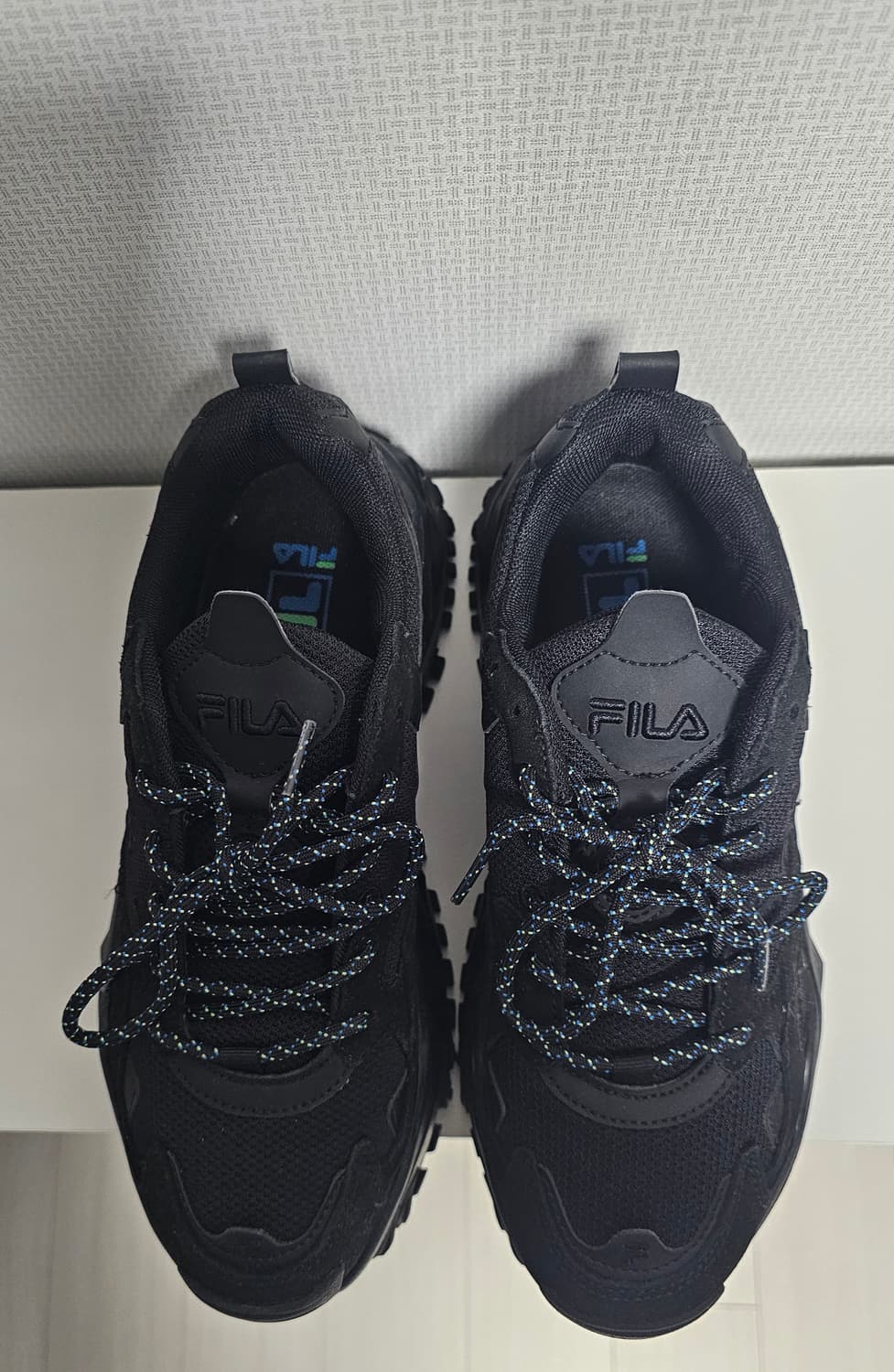 휠라  올블랙  운동화 250 상품이미지2