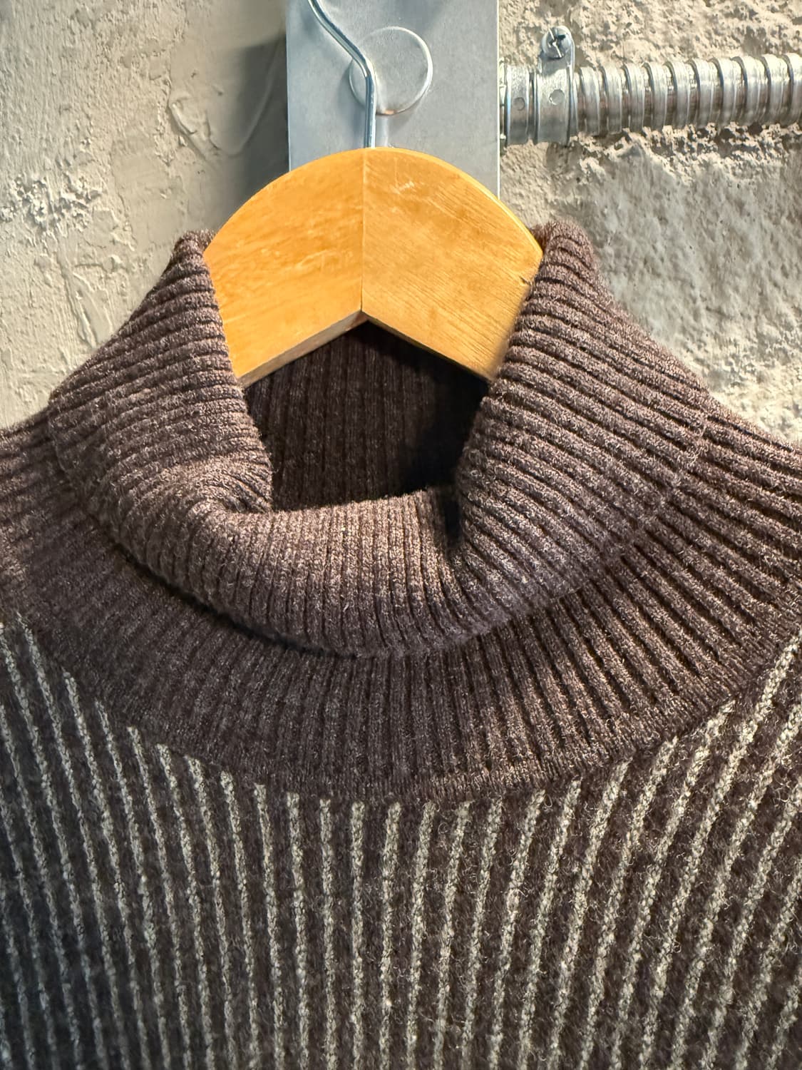 입생로랑 터틀넥 울 니트 브라운 95 상품이미지6