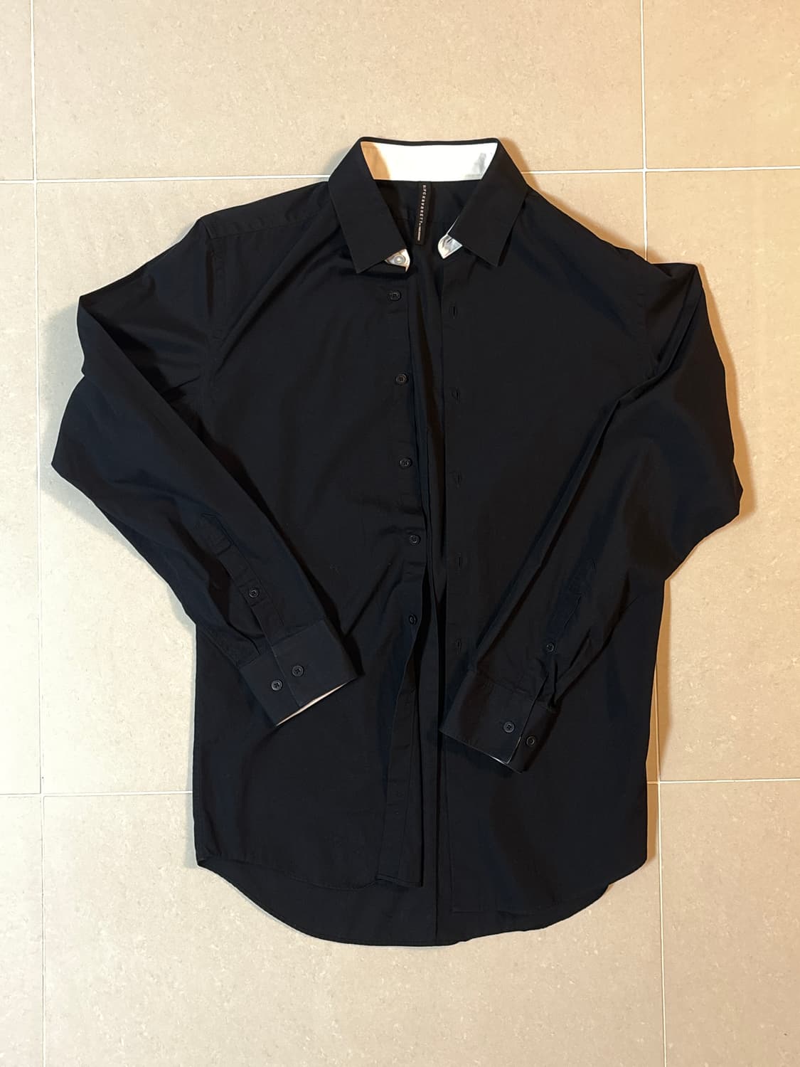 black barrett 블랙셔츠 상품이미지3