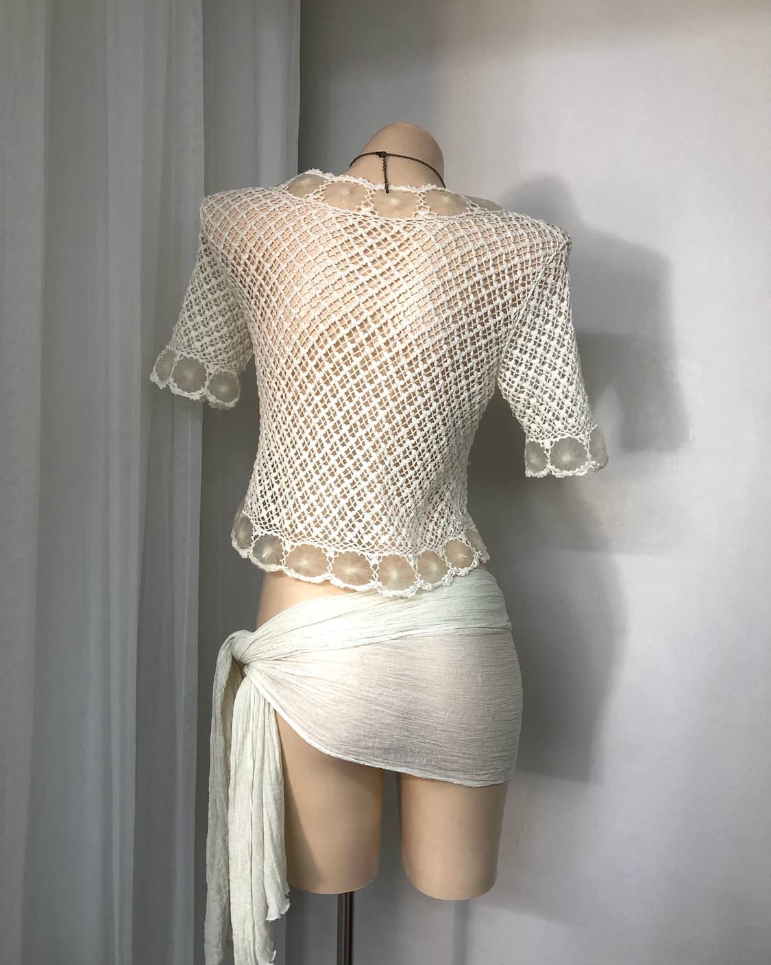 ivory floral crochet half sleeve top 상품이미지4