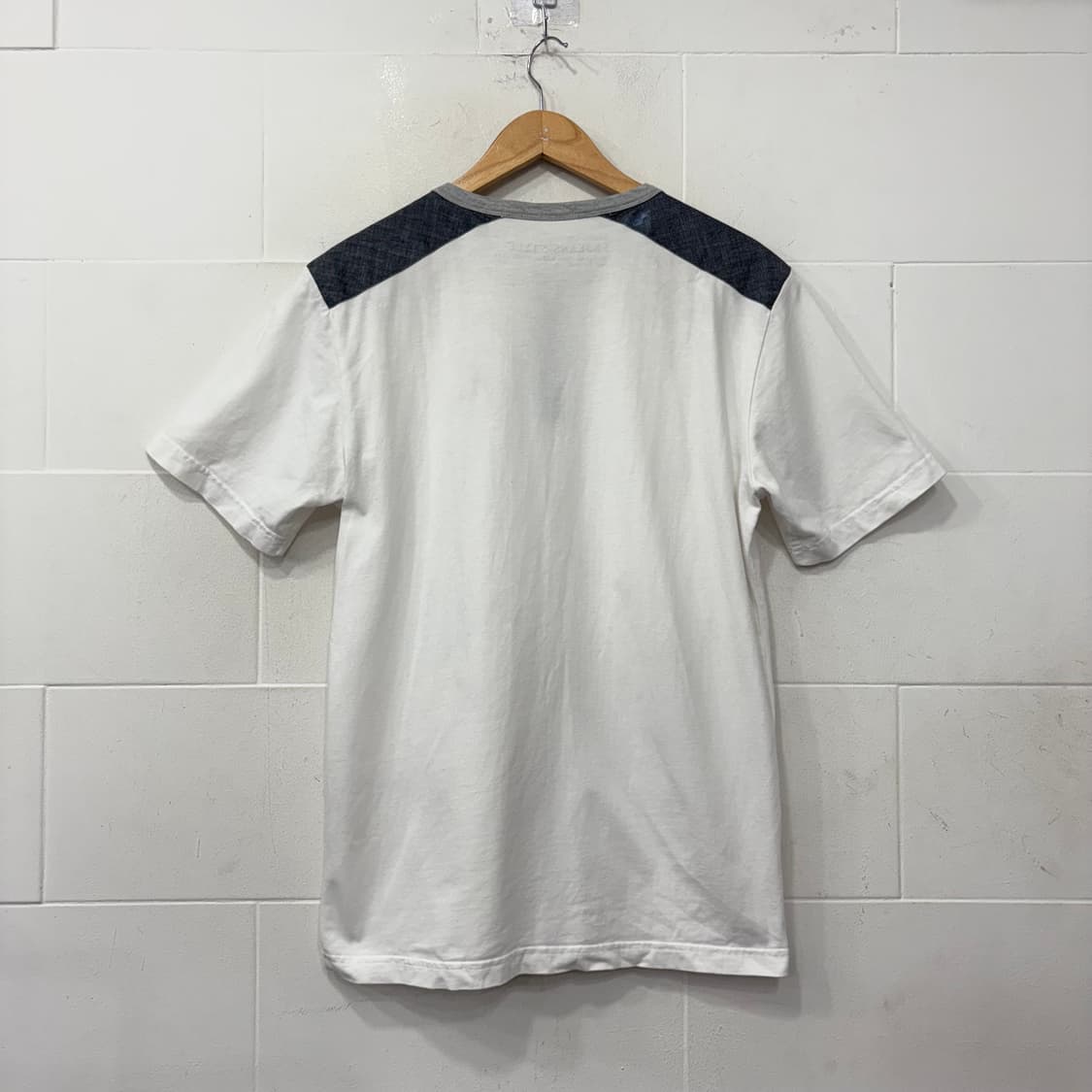 FRJeans 에프알제이 배색 헨리넥 티셔츠 상품이미지4