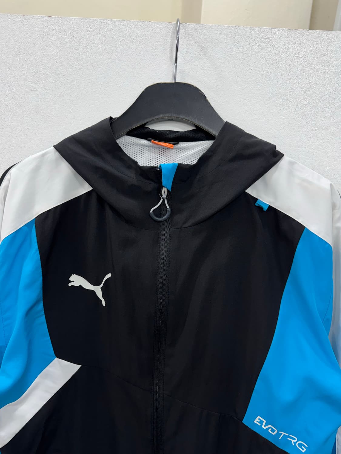 푸마 배색 바람막이 상품이미지3