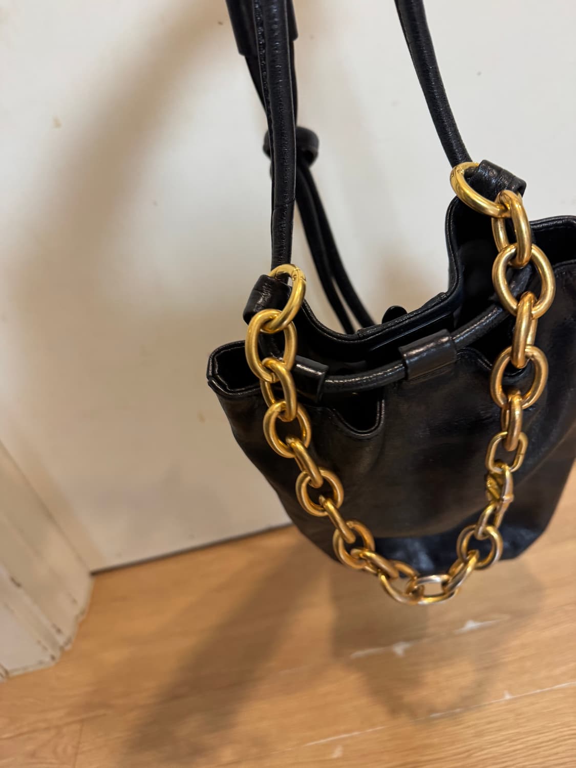 아떼 바네사브루노 블랙 숄더백 상품이미지7